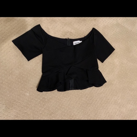 Line & Dot crop top - Picture 3 of 4